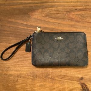 Never used coach wristlet